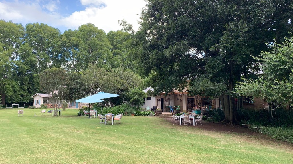 Overnight trip on the Midlands Meander - Outdoor eating area at the Crystal Barn Midlands